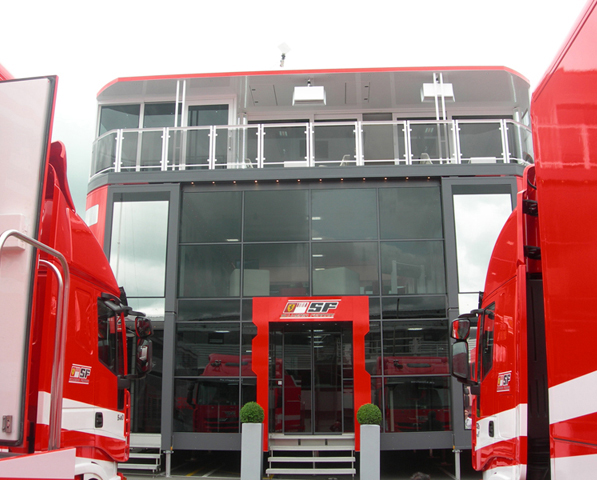 Exhibition trailer double decker